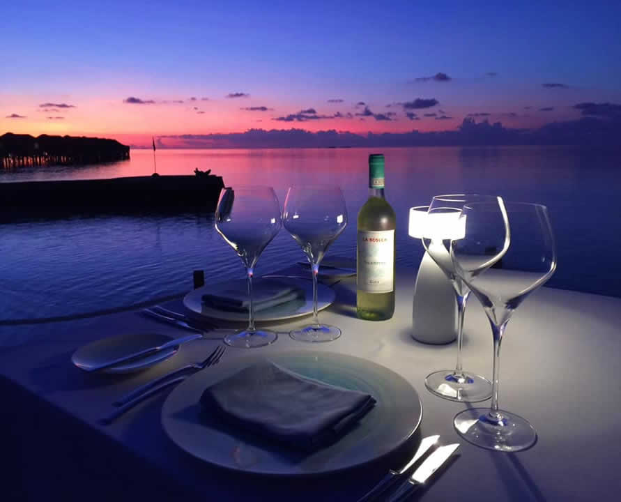sunset dinner, maldives